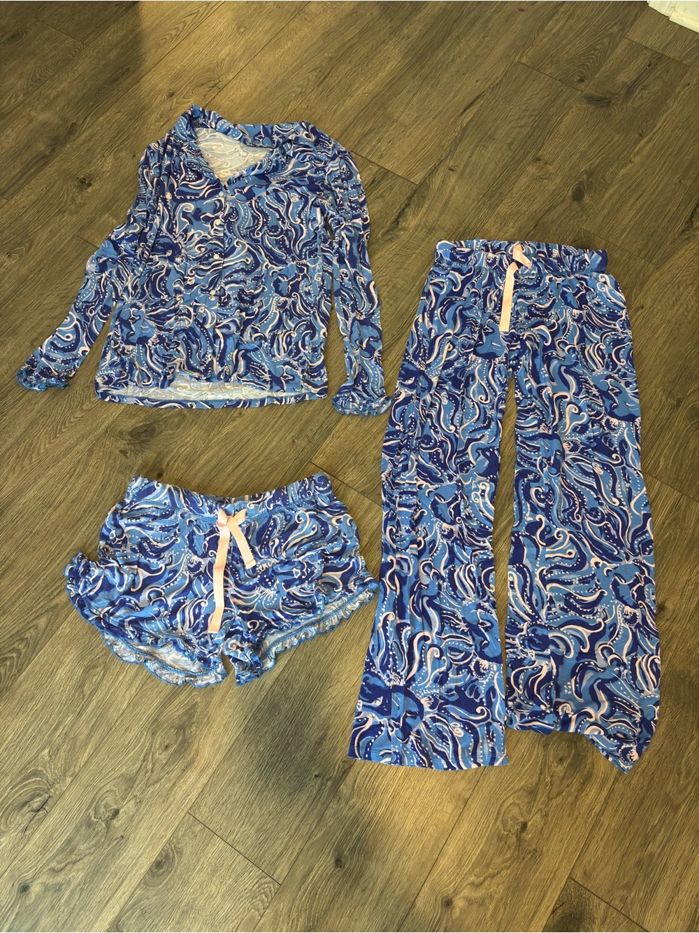 Women’s Lilly Pulitzer Pajama Set - Long Sleeve Top, Shorts & Pants